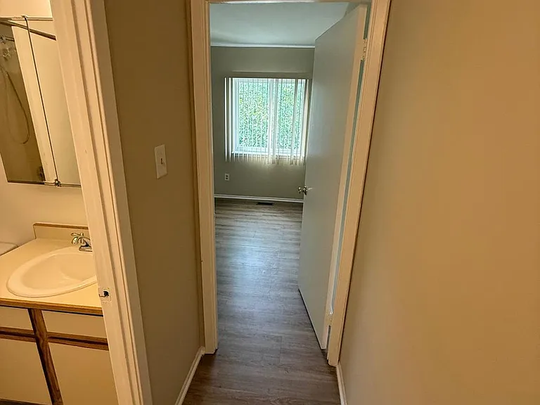 9388 Neil Rd #B — Photo 35