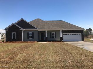 2801 Ange St, Winterville, NC 28590