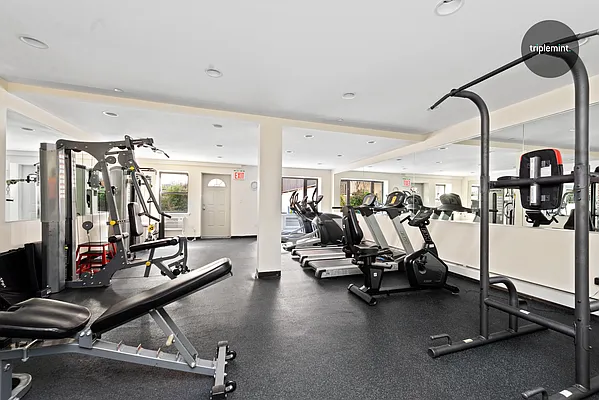 Sold by Triplemint | media 29