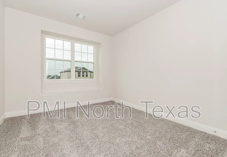 3112 Cordelia Dr — Photo 5