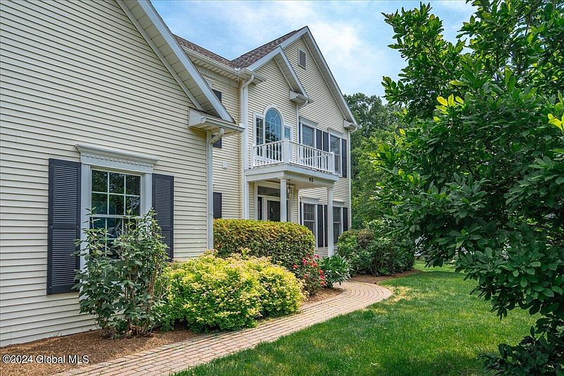 2nd image of 45 Turnberry Drive