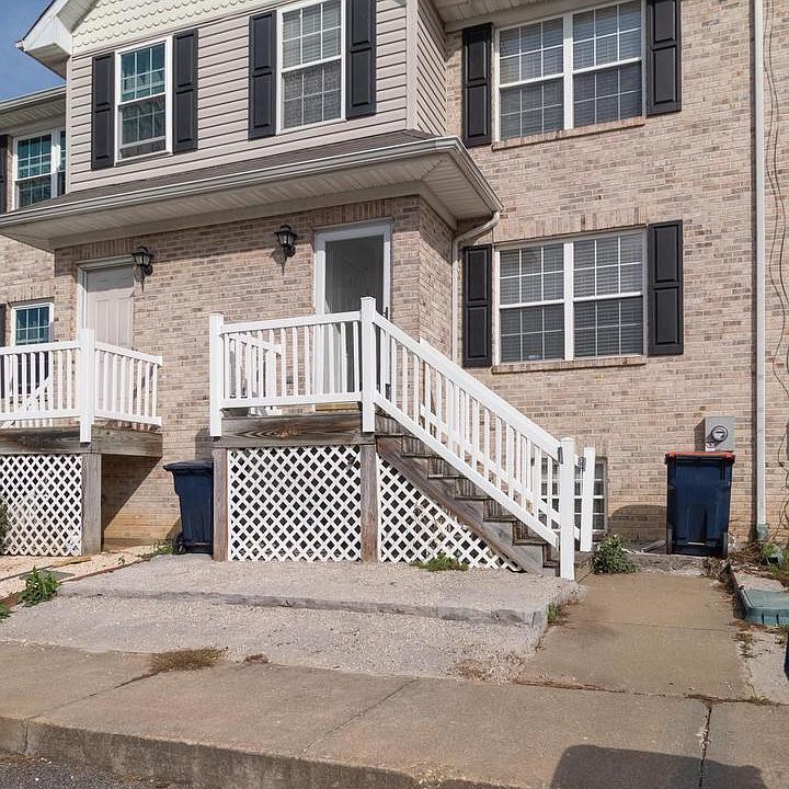 1st image of 707 Marian Dr