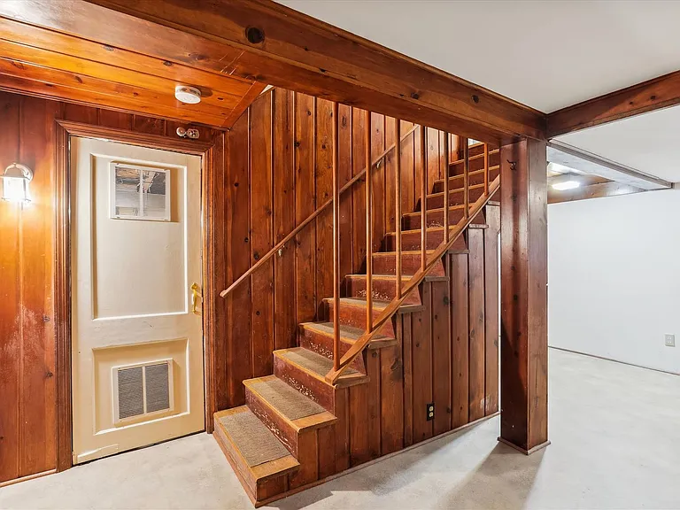 5212 Augusta St — Photo 27