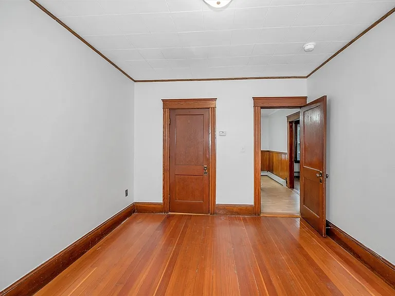 7 Sladen St #2 — Photo 7