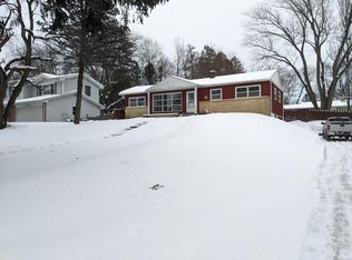 3323 Landstrom Rd, Rockford, IL 61107