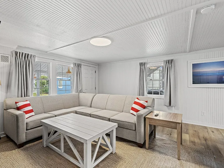 914 S Ocean Blvd #5 — Photo 2