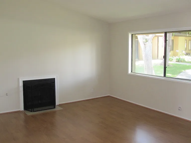 1965 Coulston St #65 — Photo 5