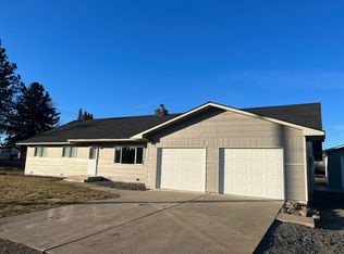 11105 Occidental Rd, Yakima, WA 98903