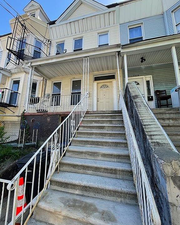 1st image of 1366 Teller Ave