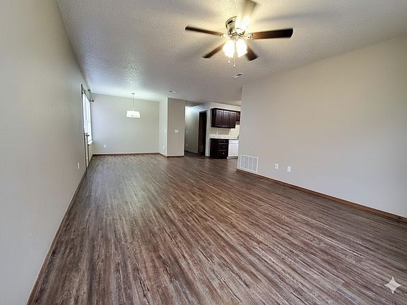 2nd image of 1646 N Dawn Dr