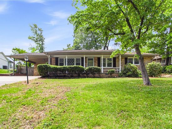 2795 Cottonwood Dr, Marietta, GA 30066