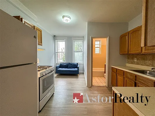 Rented by Astor Realty | media 26