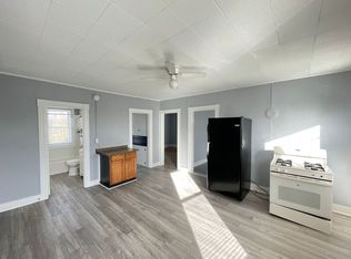 301 Amory St APT 3, Manchester, NH 03102