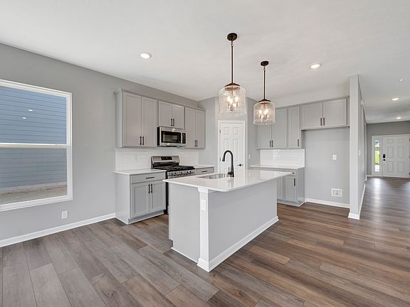 7th image of this home