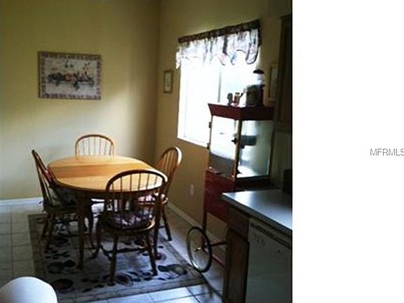 4th image of 18122 Sandy Pointe Dr