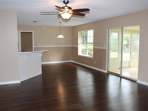 5th image of 411 W Rosetta Ave #11/2