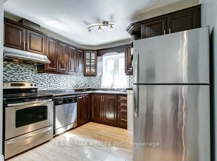 464 Warden Ave, Toronto, ON M1L3Z1