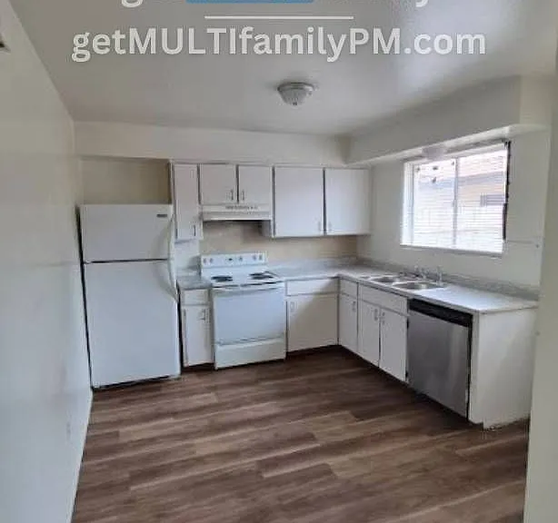 8407 E Coronado Rd #4 — Photo 6