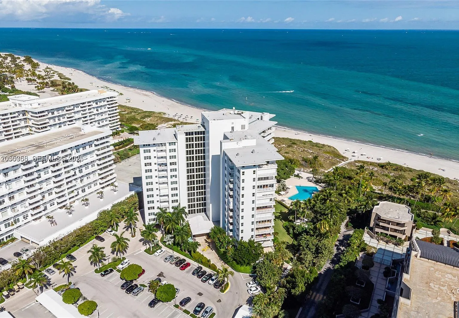 200 Ocean Lane Dr — Photo 1