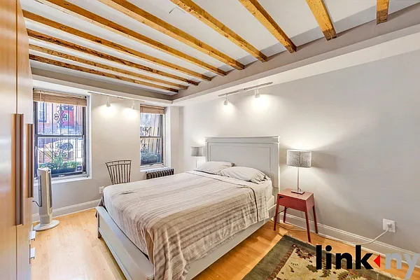 Sold by Link NY Realty | media 14