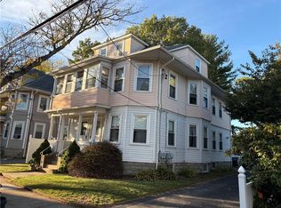 137 Rutherglen Ave, Providence, RI 02907
