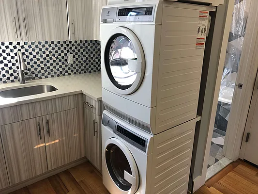 Rented by Osric Management LLC | media 11