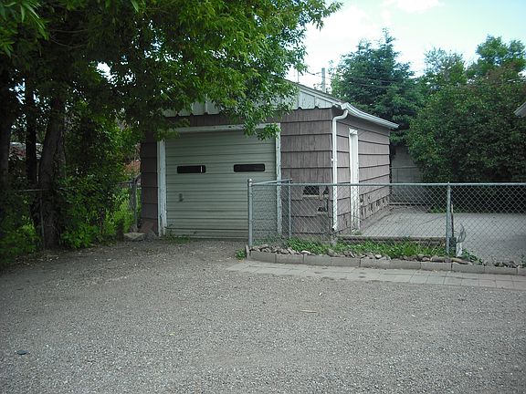 3rd image of 2501 5th Ave N