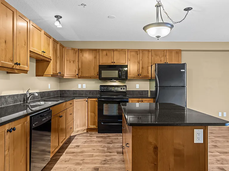 300 Palliser Ln #323 — Photo 10