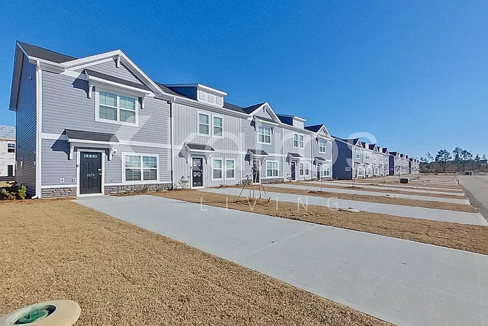 Building Photo - 2073 Banyon Cir