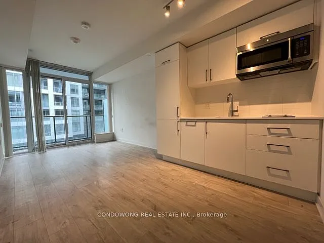 Studio, $1,800 — Photo 1