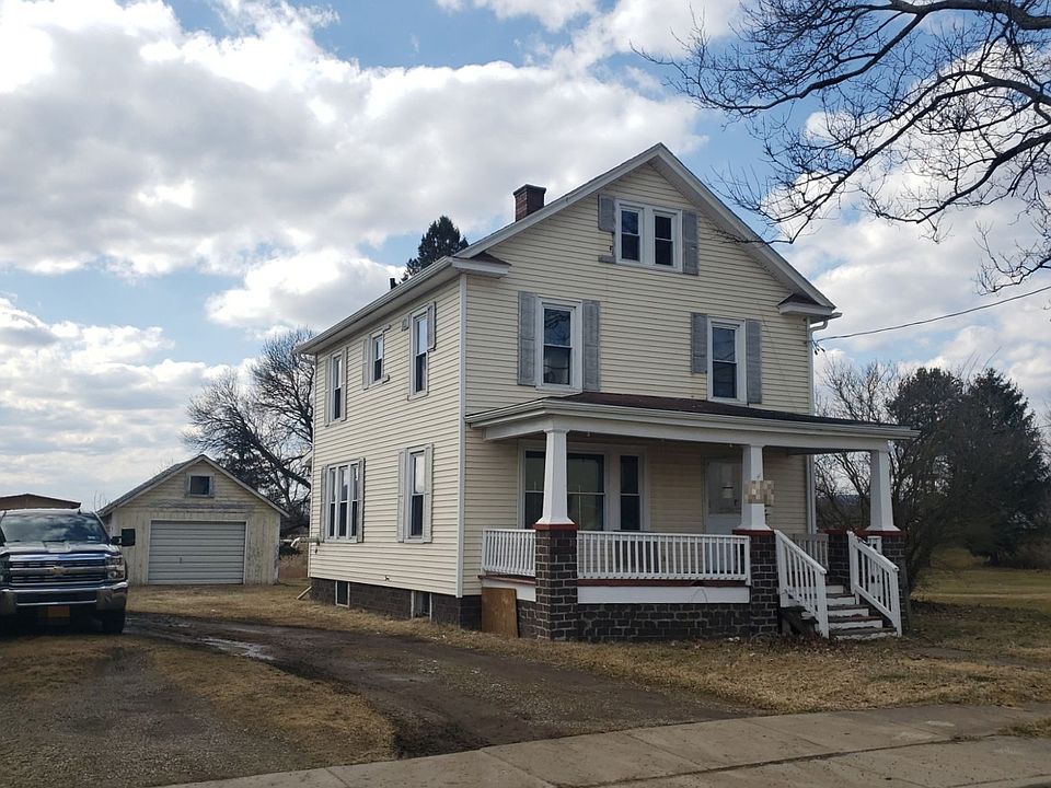 2nd image of 138 Grossman Ave