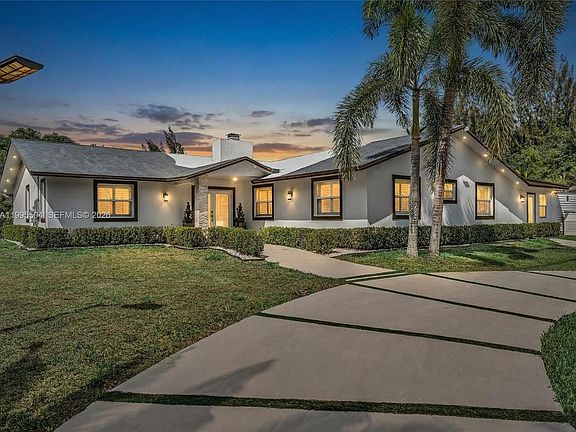 3rd image of 6920 SW 182nd Way
