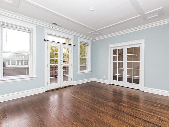 3rd image of 701 Gunderson Ave #2