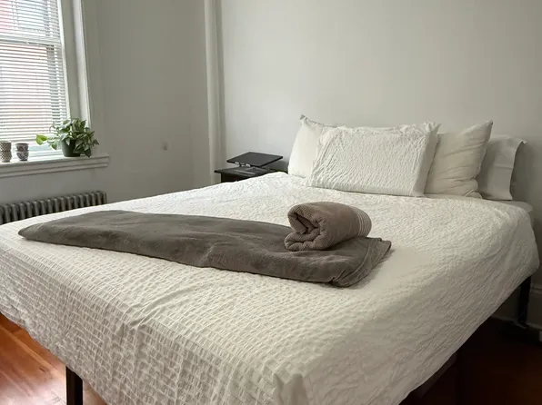 62 Phillips St APT 1, Boston, MA 02114