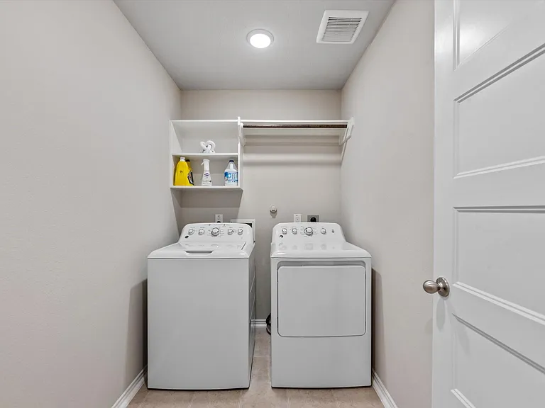2901 Yaupon Grove Ln — Photo 29