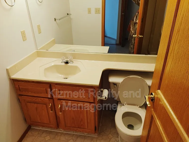 615 Forest Ln NW — Photo 13