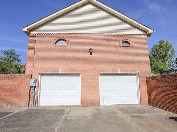 5th image of 6415 Waid Cir