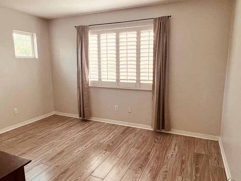 Room #3 Facing Stevenson Ranch Parkway