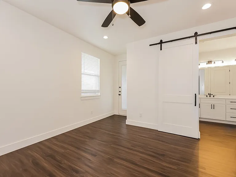 8589 Mulligan Pass — Photo 11