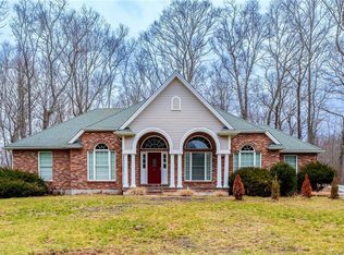 5 Stonewall Rd, Salem, CT 06420