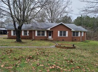 6595 Siler City Snow Camp Rd, Siler City, NC 27344