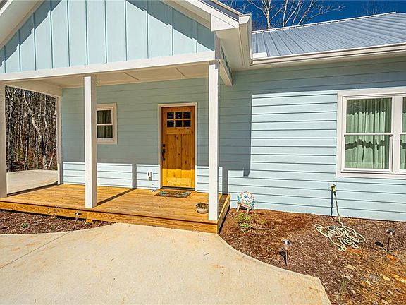 2nd image of 1415 Calhoun Rd