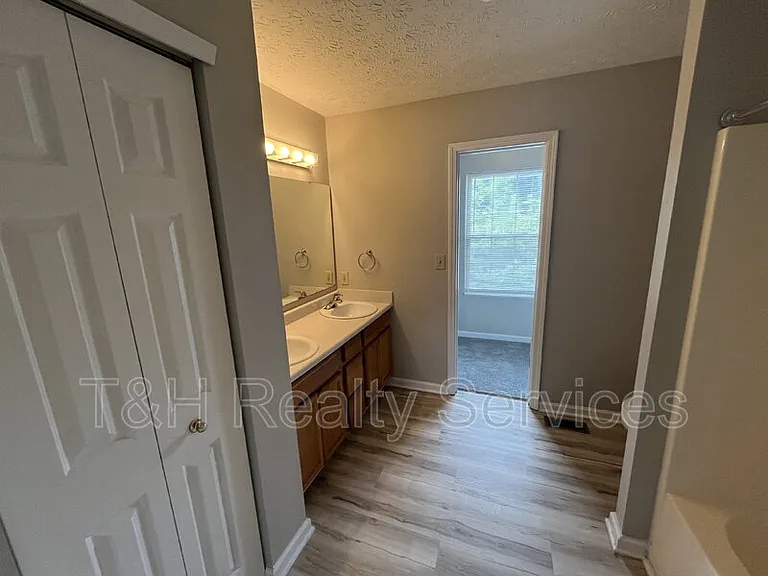 6132 Salanie Pl — Photo 22