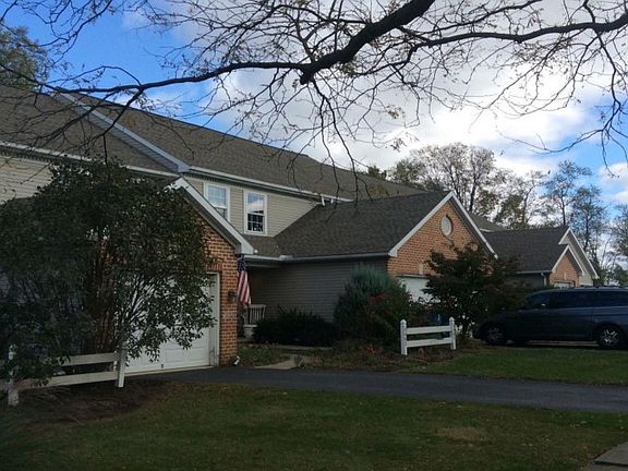 3rd image of 4061 Buttonwood Dr