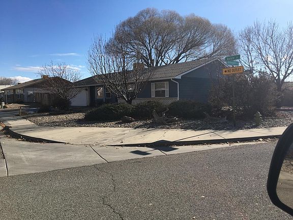 Corner lot