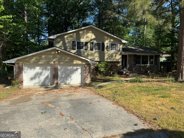 1130 Buckhurst Dr, Atlanta, GA 30349