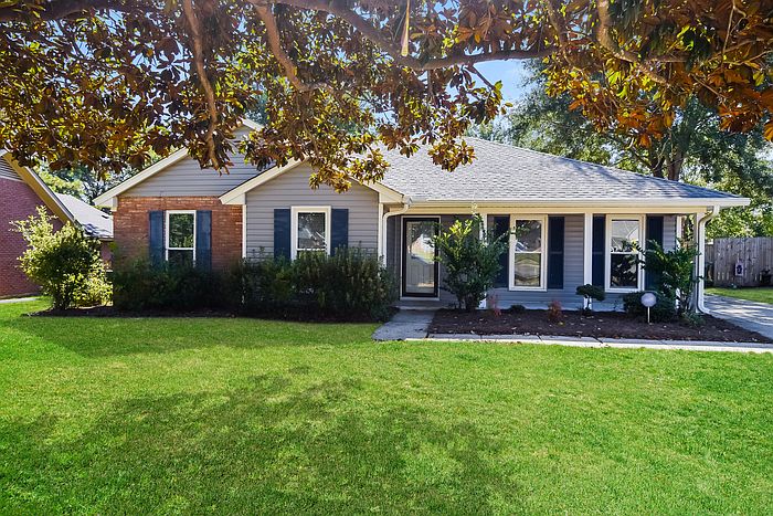 1st image of 2909 Willow Lane Dr