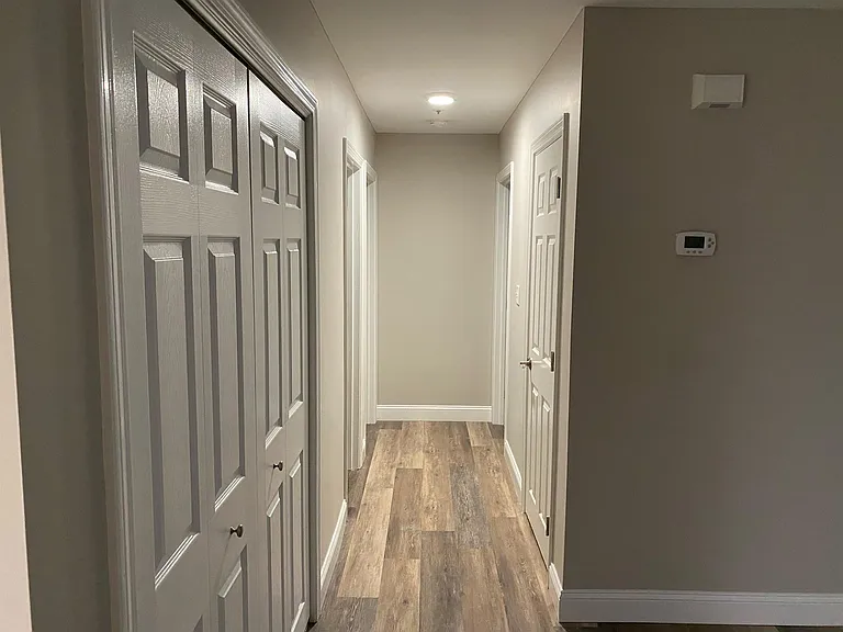 10 Barrington Ave #204 — Photo 4