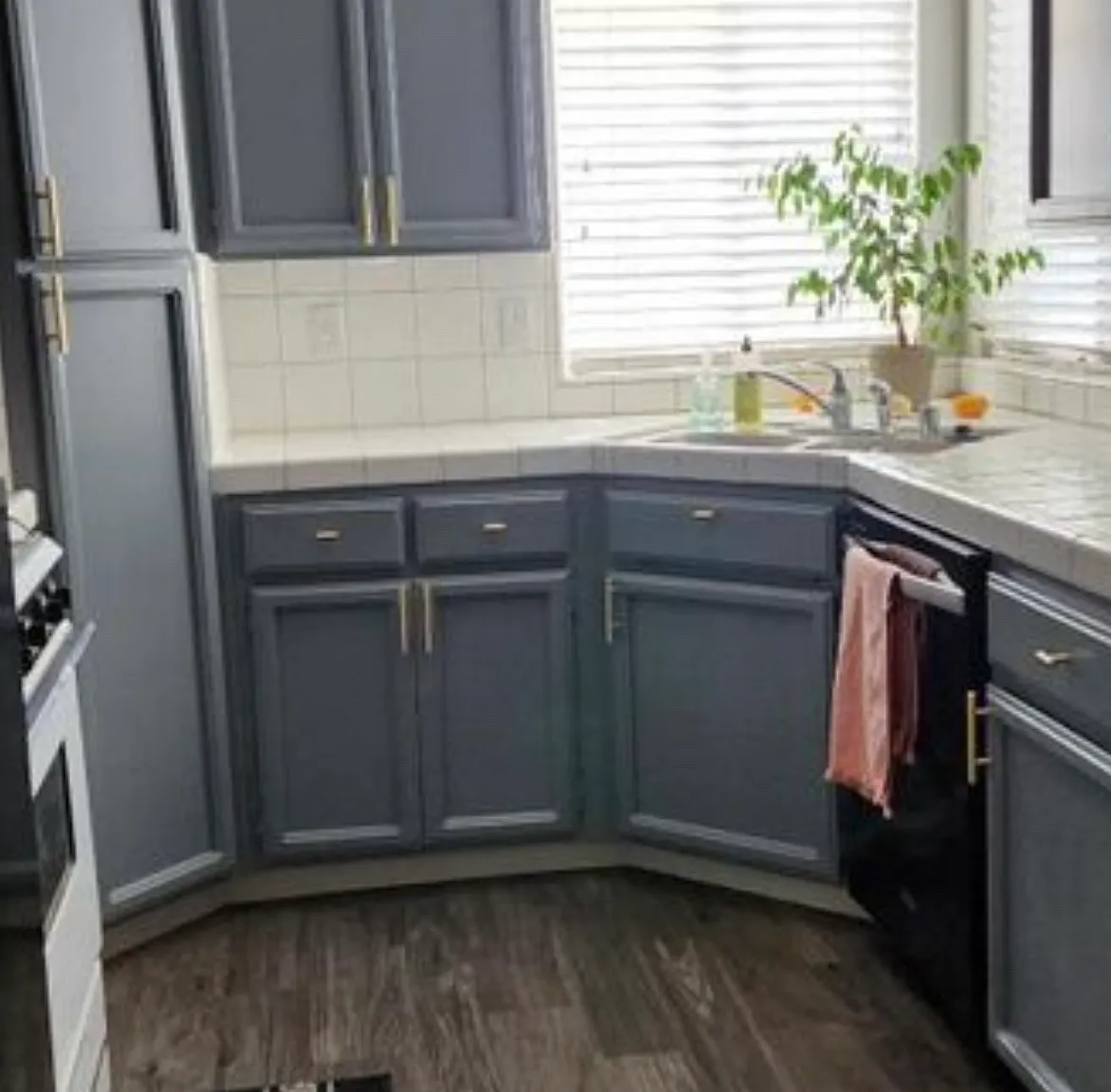 3 bed, 1230 sqft, $2,600 — Photo 4