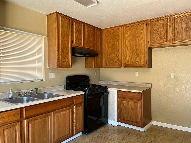 10443 Cimmeron Trial Dr — Photo 6